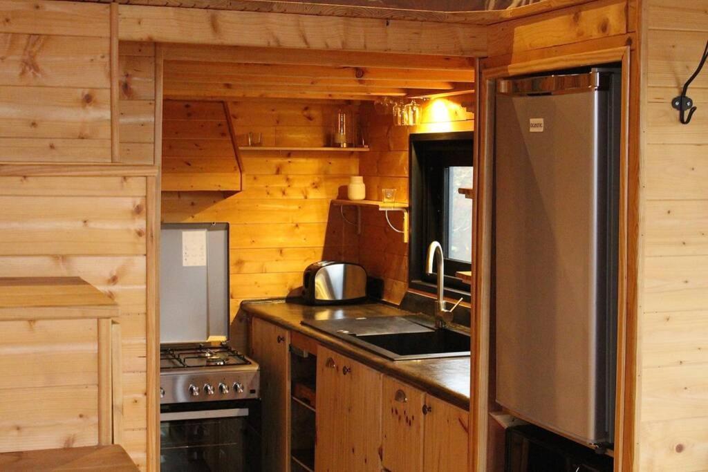 Myinsolite - Tiny-House, Jacuzzi, Brasero, Piscine Aigues-Mortes Exterior foto